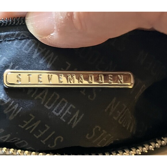 NWT Steve Madden Blisa Moto Shoulder Bag Cream Bone Logo MSRP $88 Small Flaw - Picture 16 of 16